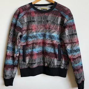 Fun pattern pocket sweatshirt